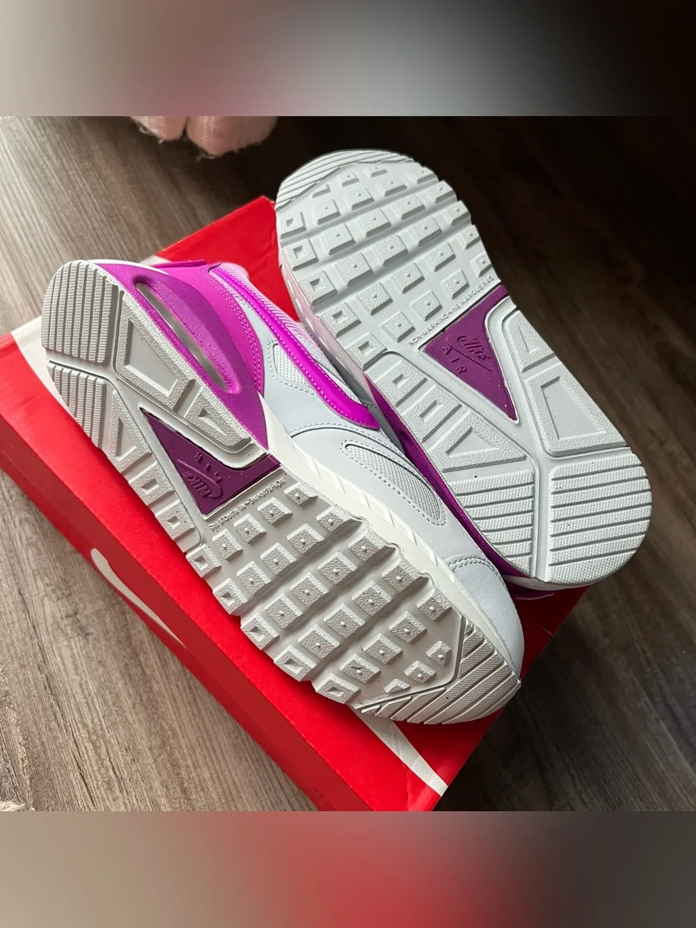 Nike AirMax Bright Violet & Silver Gray 6Y